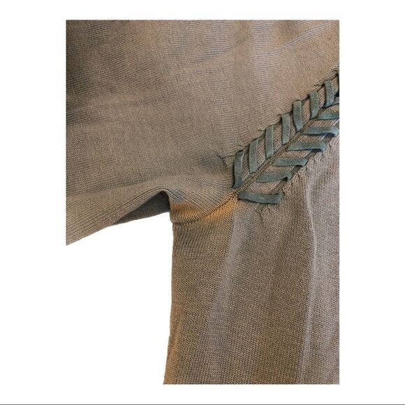 nygard Collection Turtle Neck Sweater - Picture 5 of 10